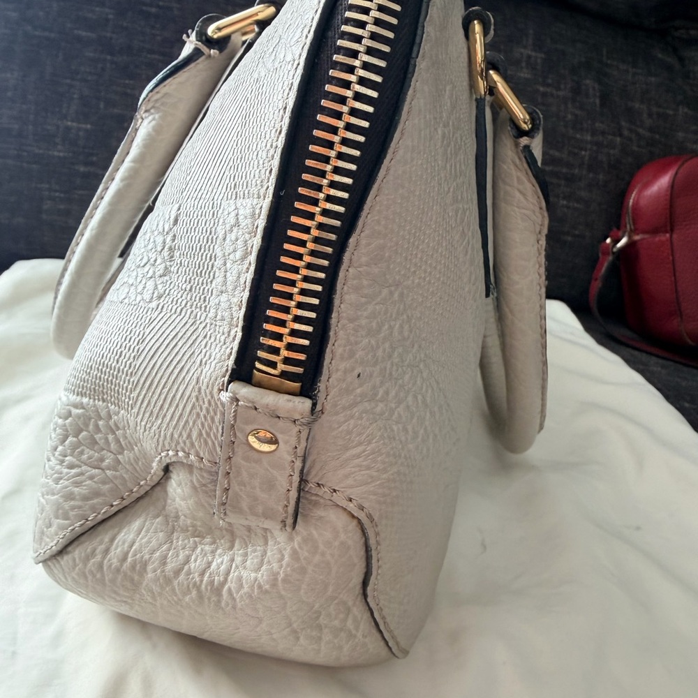 Burberry Cream Textured Leather Satchel - Picture 3 of 4